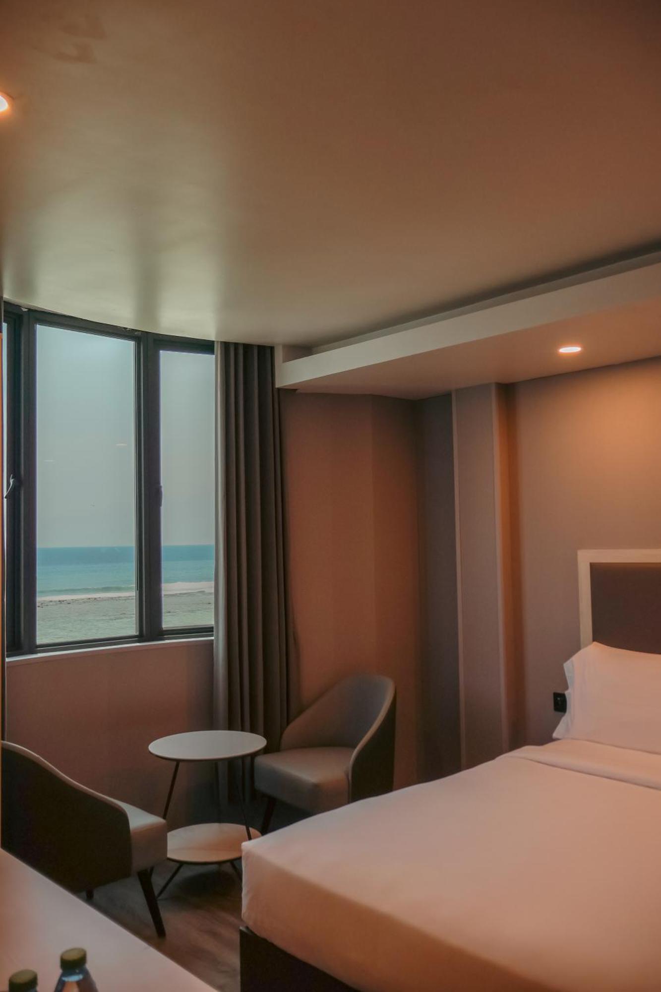 מאלה Starry Beach Inn מראה חיצוני תמונה